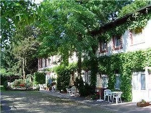 Landhaus Lichterfelde شقة