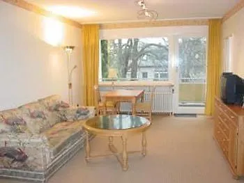 Landhaus Lichterfelde برلين